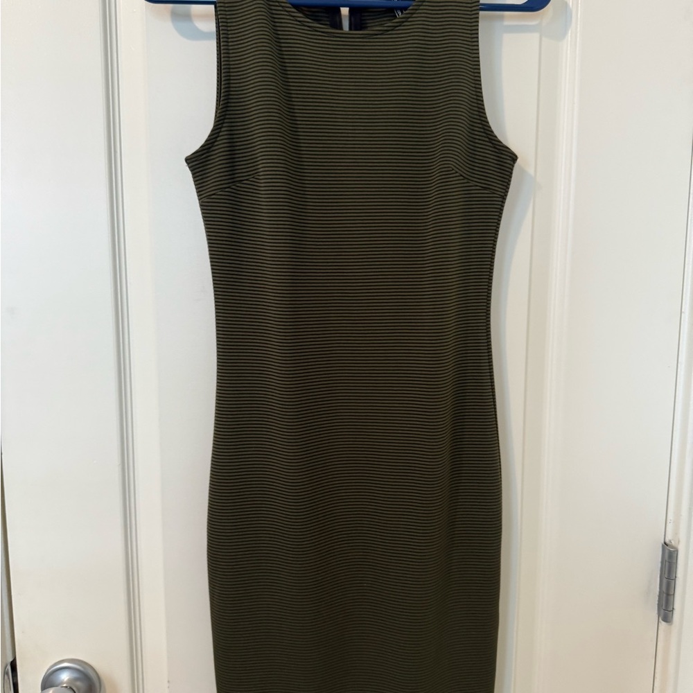 Elegant Olive Green Sleeveless Dress